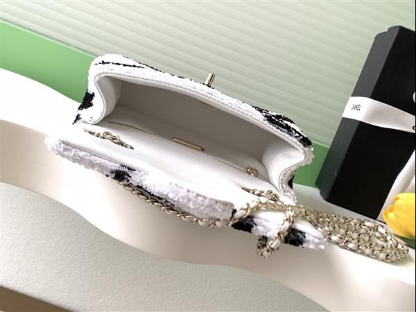 2026131214252405 900